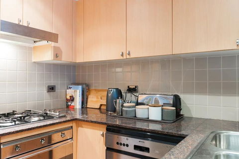 Amazing Studio With Pool In Central Sydney - Accommodation in Brisbane 2