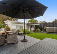 Amber Cottage Luxury Seaside Retreat with outdoor spa - Accommodation in Brisbane