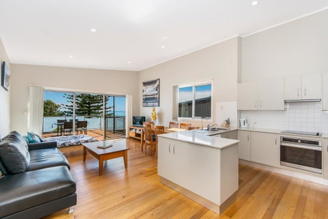 Angourie Blue Unit 2 - Accommodation in Brisbane 2