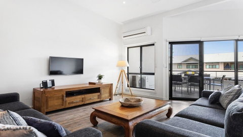Aqua On Fletcher Street - Accommodation in Brisbane 0