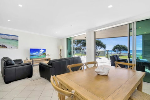 Aqua Solai Unit 1 - Accommodation in Brisbane 2