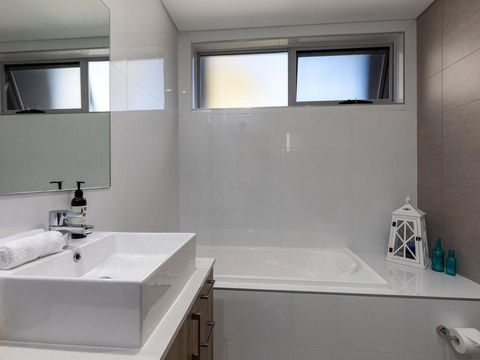 Aqua View (By Jervis Bay Rentals) - Accommodation in Brisbane 2