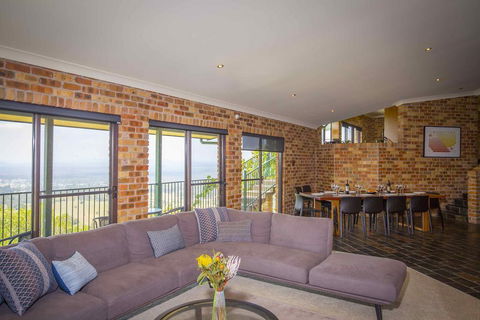 Aquila - Accommodation in Brisbane 1