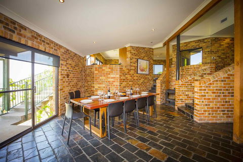 Aquila - Accommodation in Brisbane 2