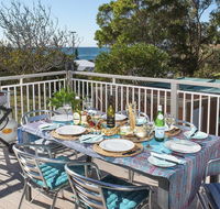 Araluen on Holden - great deck with ocean views - Accommodation in Brisbane
