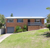Argyle Cottage' 41 Argyle Avenue - great family home for holidays - Accommodation in Brisbane