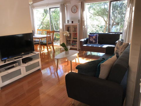 Ariel's Beach House - Accommodation in Brisbane 0