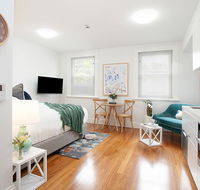 Art Deco Designer Studio in Lewisham - Accommodation in Brisbane
