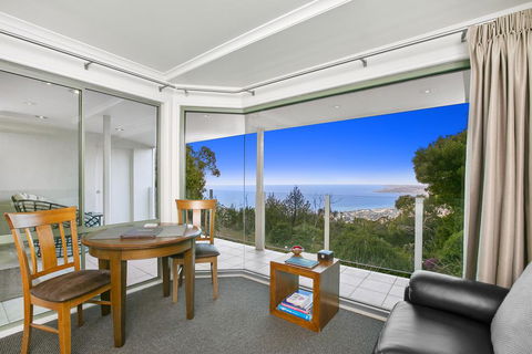 Arthurs Views - Accommodation in Brisbane 2