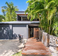 Arya Holiday House Byron Bay - Accommodation in Brisbane