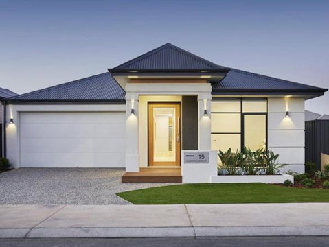 Luxury Bedrooms In A Resort Style Home - Accommodation in Brisbane 1