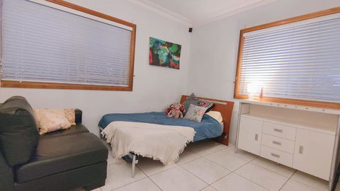 Luxury Villa Next To University Parks Shops - Accommodation in Brisbane 0