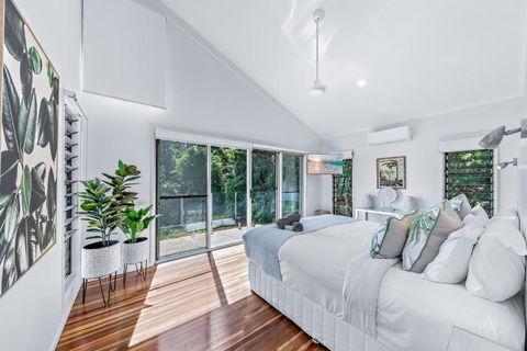 MANDALAY ESCAPE, SECLUSION & SERENITY WITH A POOL - Accommodation in Brisbane 1
