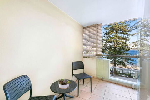 MAN54 -Manly Magic Waterfront Retreat With Gym & Sauna - Accommodation in Brisbane 2