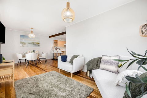 Margate Beach Down The Lane - Accommodation in Brisbane 3