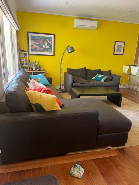 Mcrae Retro Beach House ! - Accommodation in Brisbane 0
