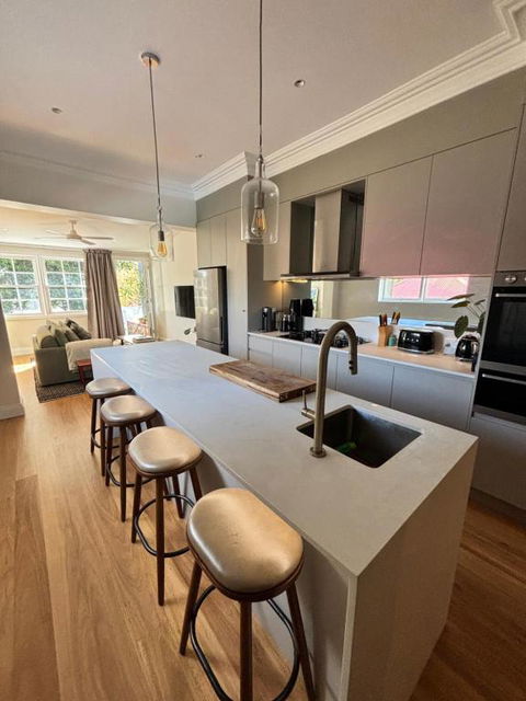 Marrickville Unique And Fresh Renovated Apartment - Accommodation in Brisbane 1