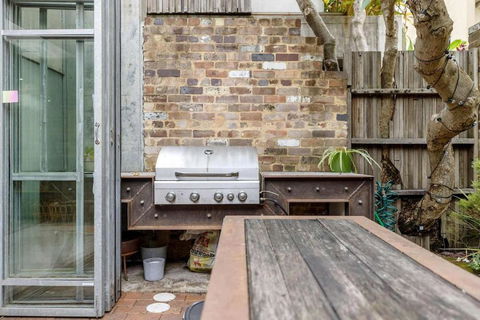 Modern & Stylish 3BR In Redfern - Accommodation in Brisbane 1