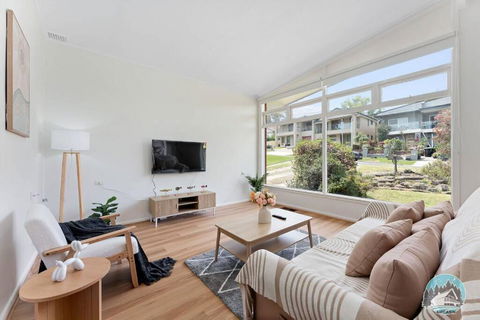 Modern House With Spacious Backyard In Telopea - Accommodation in Brisbane 0