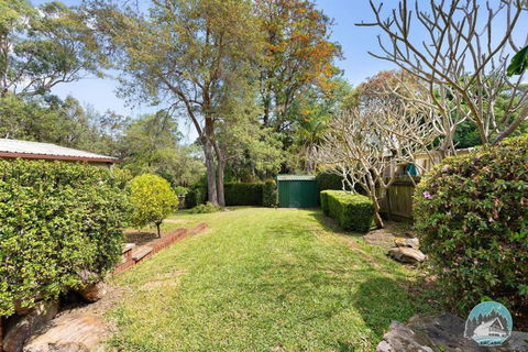 Modern House With Spacious Backyard In Telopea - Accommodation in Brisbane 3