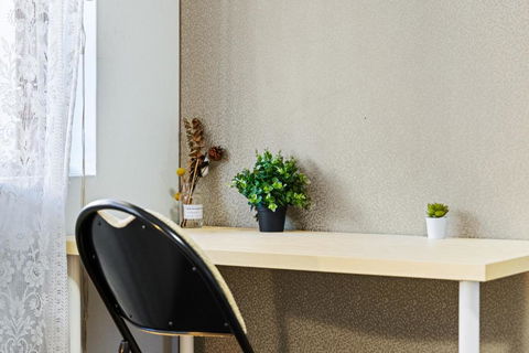 Modern Private Single Room - Centrally Located At Liverpool - Shared Bathroom - Accommodation in Brisbane 2