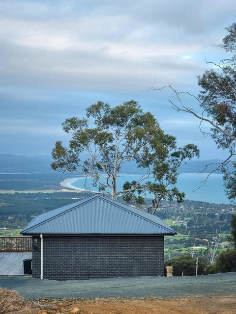 Mount Rumney Escapes - 5 Seaview Kangaroo House - Accommodation in Brisbane 0