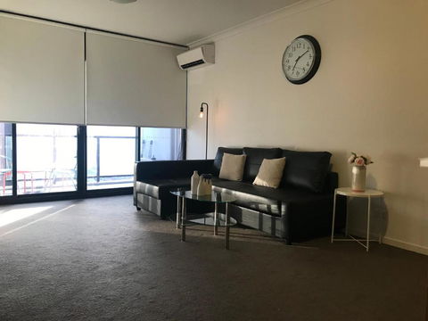 New Luxurious Skyview 2Bedroom Apartment Liverpool - Accommodation in Brisbane 3