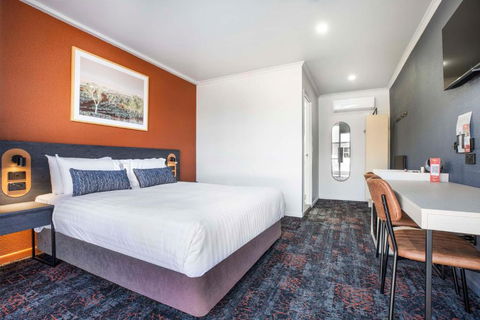 Nightcap At Horse & Jockey Hotel Warwick - Accommodation in Brisbane 3