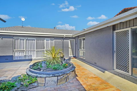 Ocean Paradise - Accommodation in Brisbane 1