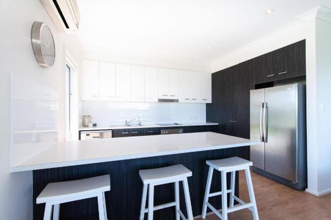 On Seascape - Accommodation in Brisbane 1