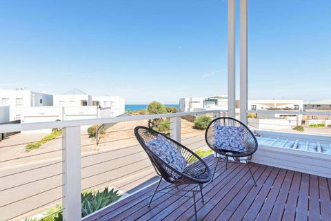 On Seascape - Accommodation in Brisbane 3