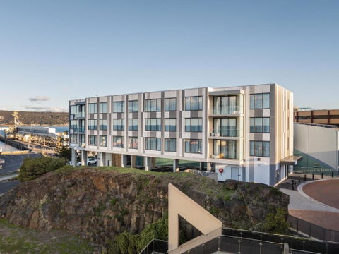 One North Terrace - Accommodation in Brisbane 1