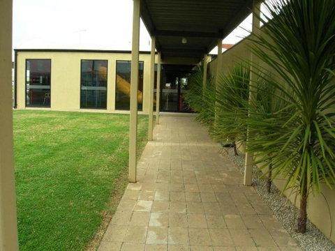 Overlander Hotel Motel - Accommodation in Brisbane 2