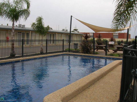 Overlander Hotel Motel - Accommodation in Brisbane 0