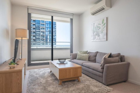 Panoramic Views 2br With Pool And Free Carpark - Accommodation in Brisbane 0