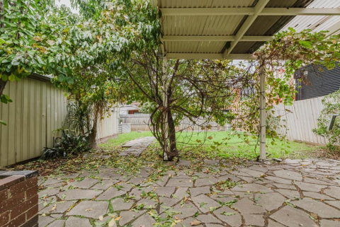 Palms By Yarraville With Large 2 Bed Home & Yard - Accommodation in Brisbane 0