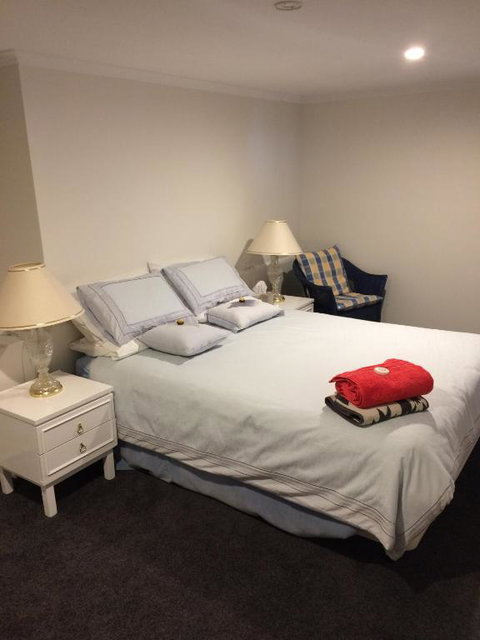 Panorama On Sorell B&B - Accommodation in Brisbane 0