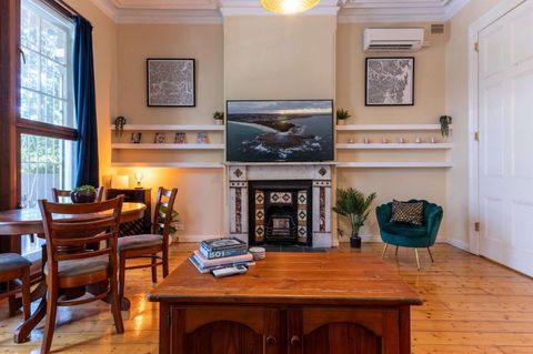 Peaceful And Stylish Petersham Aparttment With Parking - Accommodation in Brisbane 0
