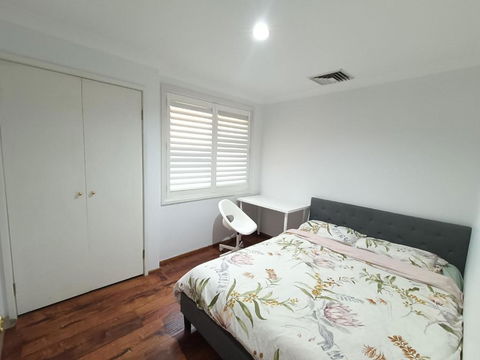 Peaceful Room In Modern And Spacious Baulkham Hills Home - BH2 - Accommodation in Brisbane 1