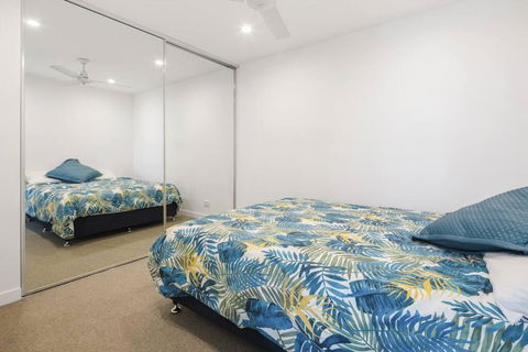 Perfect Haven In Spring Hill 2B1B And Parking - Accommodation in Brisbane 3