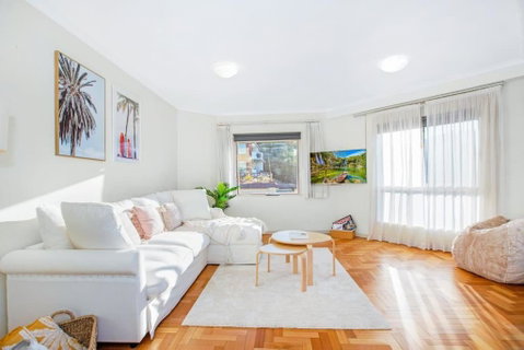 Perfect Manly Retreat, In The Heart Of Manly, Family & Couple Friendly Apartment With CAR SPOT - Accommodation in Brisbane 0