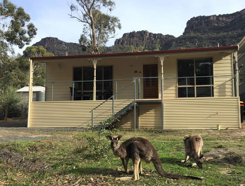 Pinnacle Views - Accommodation in Brisbane 0