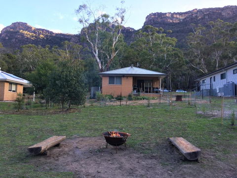 Pinnacle Views - Accommodation in Brisbane 1