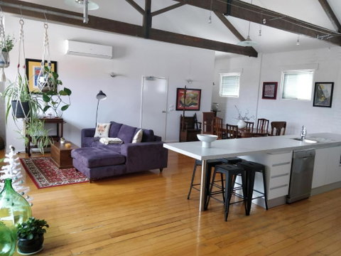 Pips On Mitchell - Beautiful Historic Apartment - Accommodation in Brisbane 2