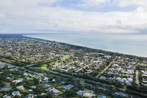 Perfect Peninsula Base With Heated Pool And Spa - Accommodation in Brisbane 2