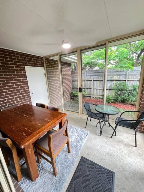 Quiet Family Home Near Knox, Caribbean Gardens - Accommodation in Brisbane 1