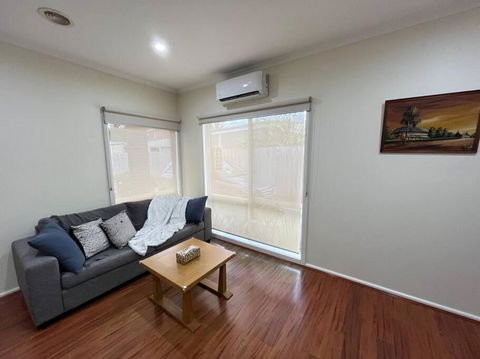 Quiet Family Home Near Knox, Caribbean Gardens - Accommodation in Brisbane 2