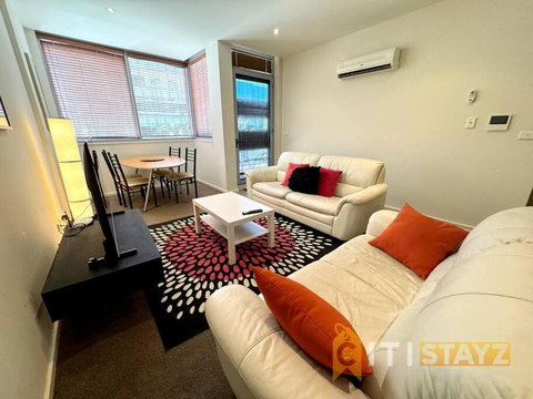 Pretty Penthouse - Close To ANU - Accommodation in Brisbane 1