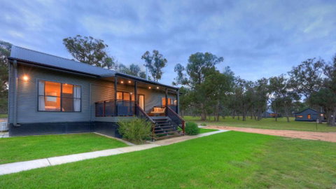 Quaffers On Storm King - Accommodation in Brisbane 0