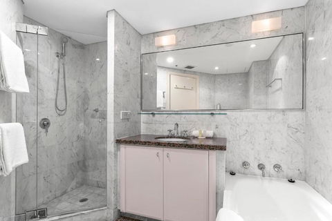 Quay West 2302 Self-Catering - Accommodation in Brisbane 2